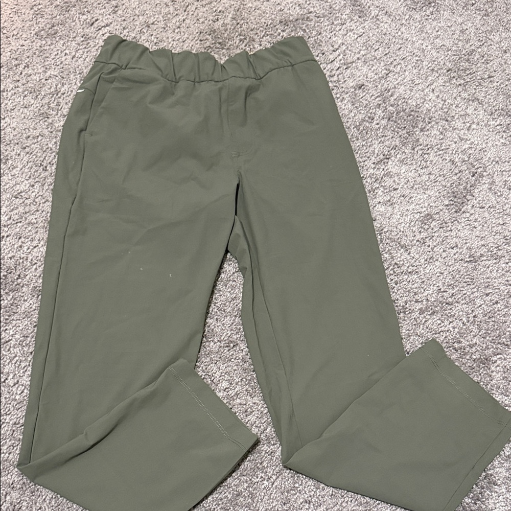 Vuori Women’s Mile Ankle Pant Olive